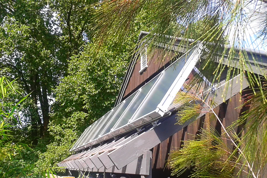 Solar heating system on pergola